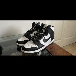 Nike dunks size 9.5W/8M
